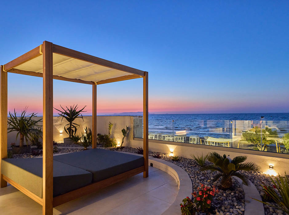 Paralos Kosta Alimia gazebo at a terrace with view of the sea during the sunset