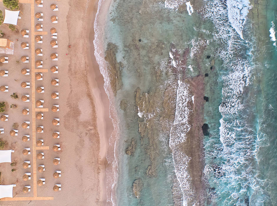 Paralos Kosta Alimia top-down view of the beach and the sea